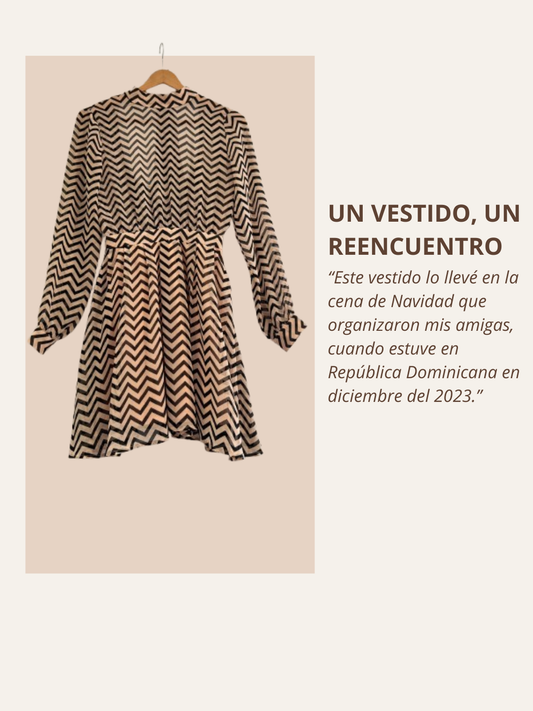 Vestido rosa con rayas negras
