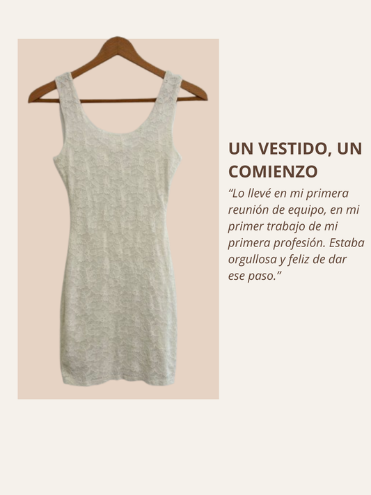 Vestido blanco con encajes de segunda mano